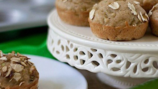Healthy Oatmeal Zucchini Muffins
