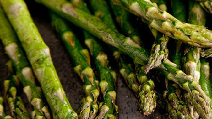 Roasted Asparagus with Garlic-Lemon Sauce